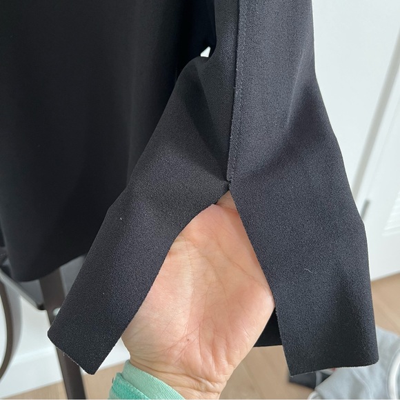 Oak + Fort Minimalist Boxy Crop Top in Black Size XS - Picture 3 of 6